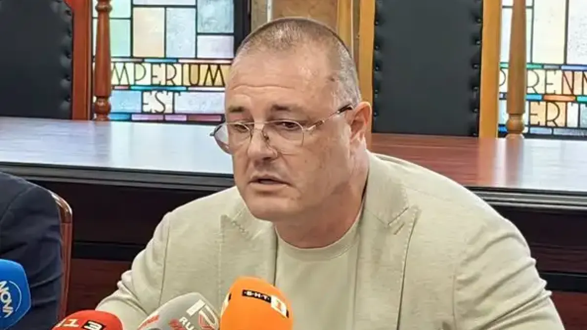 Възстановяването на пребития шеф на ОДМВР-Русе ще продължи два месеца Видео