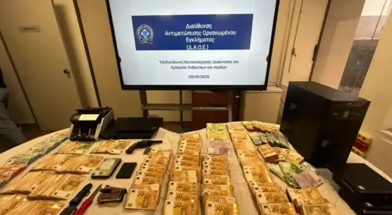 Българска връзка в горивна схема за милиони: 22 арестувани в Гърция Видео