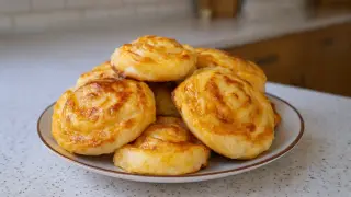 Неделна магия! Най-вкусните пухкави кашкавалки – готови за 20 минути
