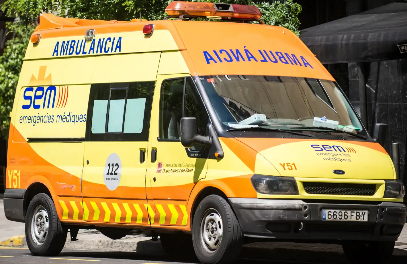 Тежък инцидент с автобус с над 50 пътници в Барселона