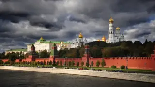 Песков: Санкциите няма да променят курса на Русия за Украйна