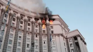 Не е дрон „Шахед": Снимки показаха с какво е атакувана сградата на украинското правителство