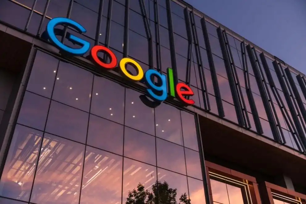 Google ще замъглява сателитни изображения в Южна Корея
