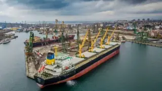 Разширяват пристанище Варна заради бойни кораби
