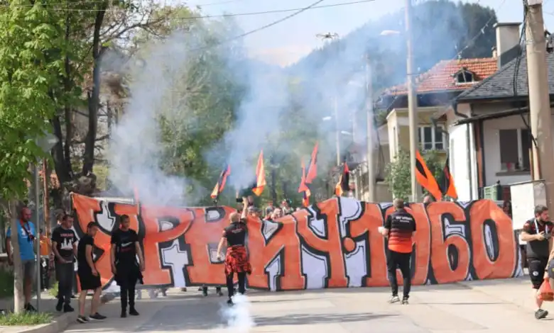 Футбол отвъд класирането и купите: Магията, наречена Урвич Пасарел!