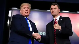 Кой беше Чарли Кърк - легендарният приятел на Тръмп, който убиха по време на реч в Юта?