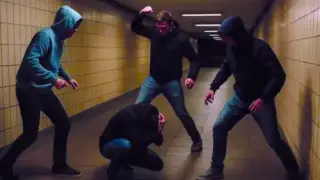 Ще унищожат ли "локалите" и мигрантите българския елит?