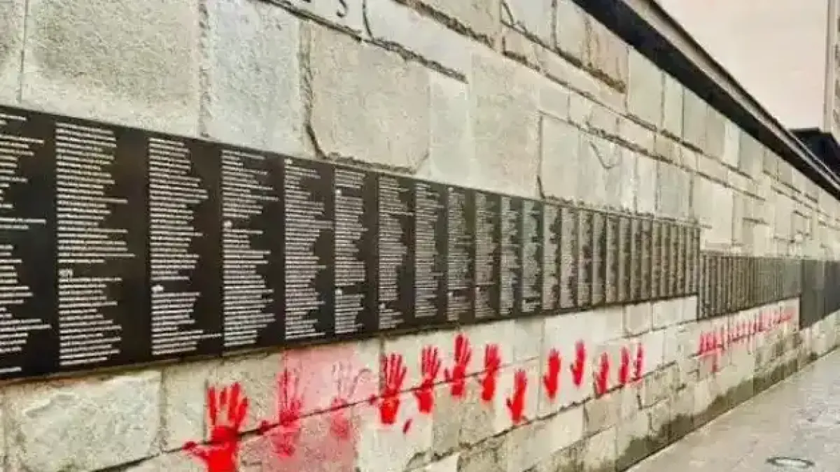 Четирима нашенци го загазиха сериозно за гавра с Холокоста, подозират ги във...