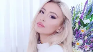 Водещата на тотото Марина Кискинова се сгоди Снимки