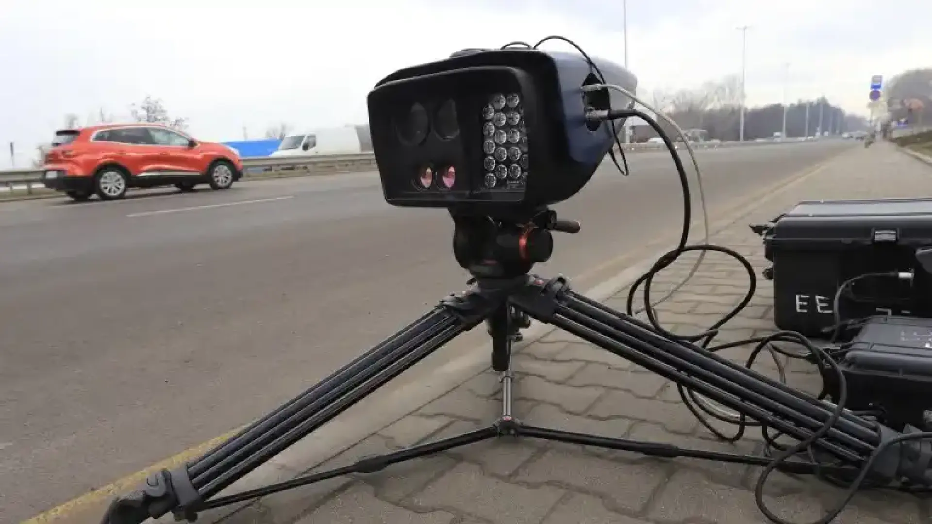 Експеримент разкри: Може ли да избегнем капана на камерите! Видео