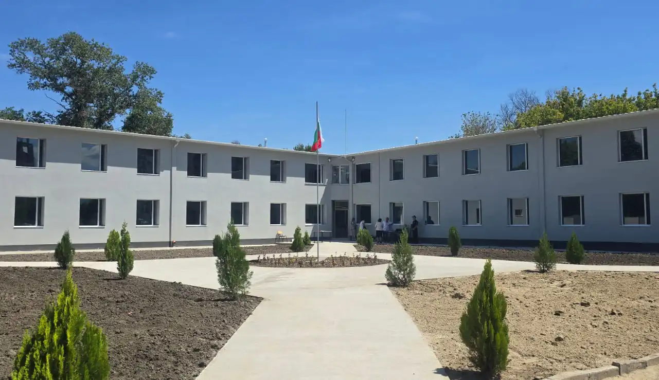 Пловдивски пандизчия съди държавата заради стара рибна консерва
