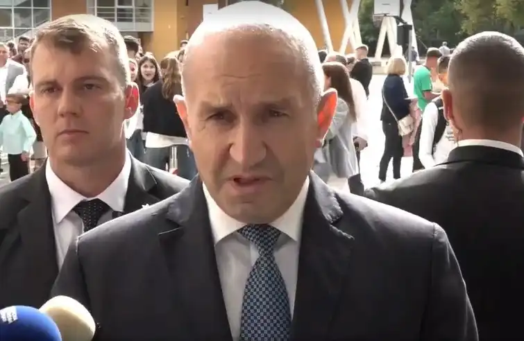 Радев се ожали заради драмата с НСО, но и дума не обели за...