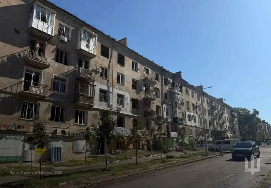 Русия бомбардира жилищни сгради в Краматорск, има много ранени