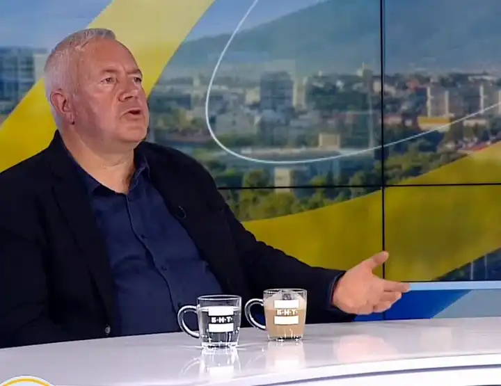 "Дайте на нас, ние да управляваме": Харалан Александров сдъвка ПП-ДБ