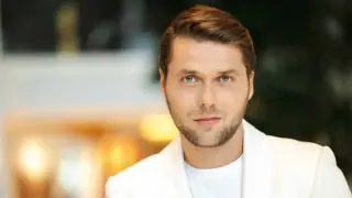 Изненада! Ергенът Алек е станал тихомълком баща! Бебето се е родило още преди...