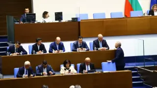 За 5-и път: Решава се съдбата на кабинета „Желязков“ БЛИЦ Live