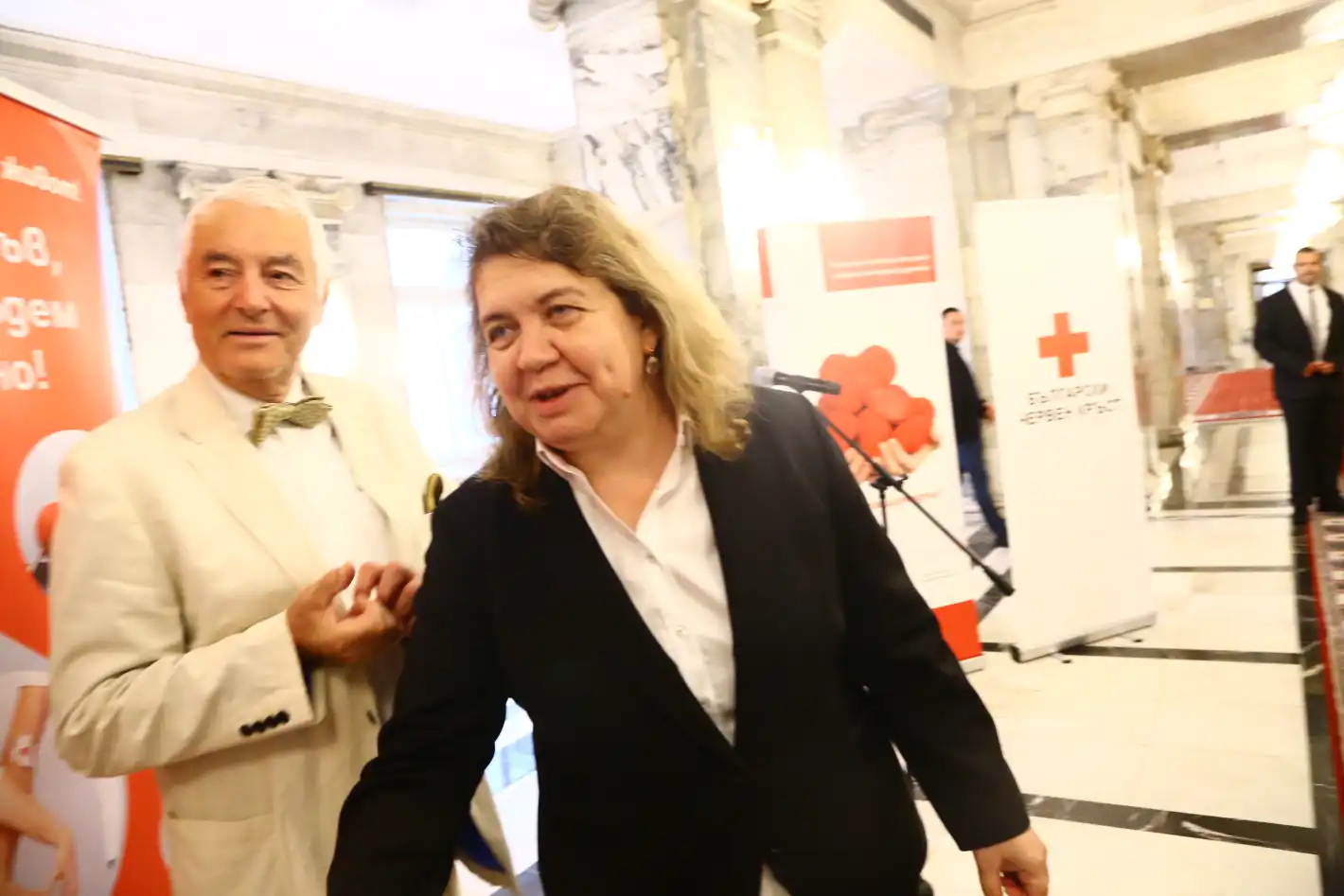 Киселова отговори на Борисов за ходенето по празници
