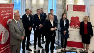 Депутати от БСП-ОЛ дариха кръв