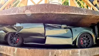 Кмет пусна под пресата джип за $100 000 заради улични гонки Видео