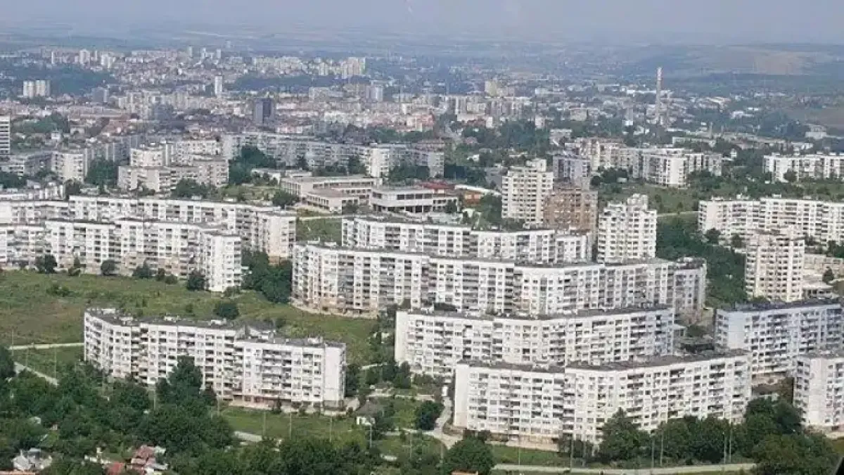 Жители на "Дружба 2" на протест срещу ремонта на парното