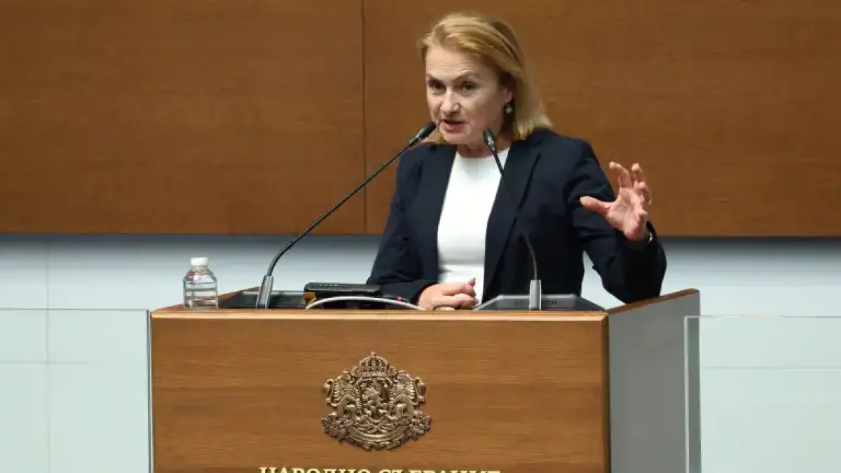 "Величие" поиска оставката на Наталия Киселова