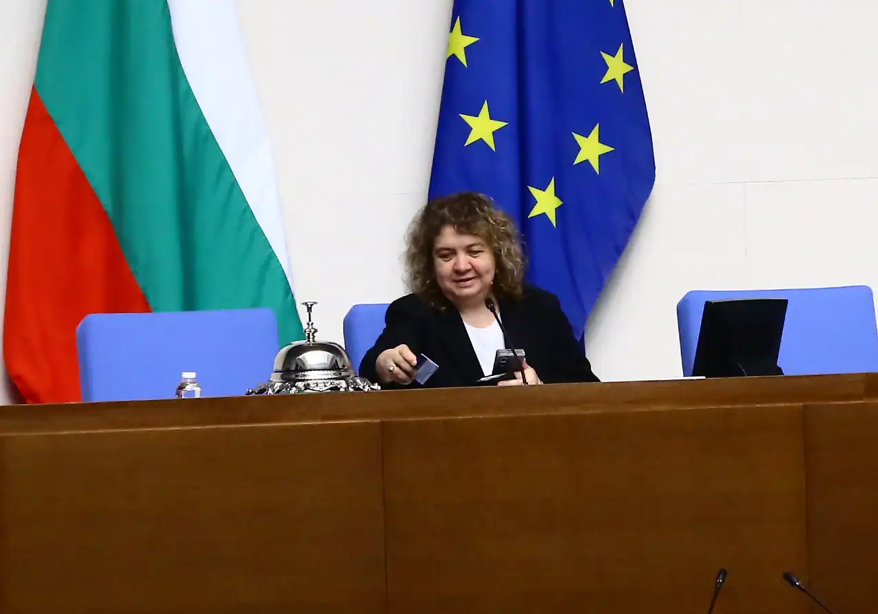 Снимки издадоха къде е Киселова часове след като се реши бъдещето ѝ