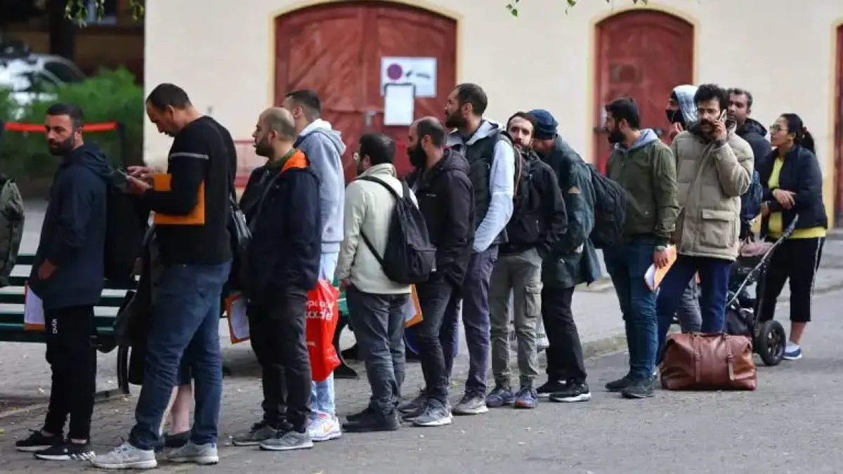 Нашенци взимат по 3350 евро на месец без да работят в Германия