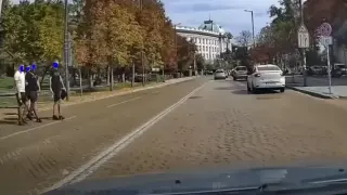 Правила се газят яко в София Видео