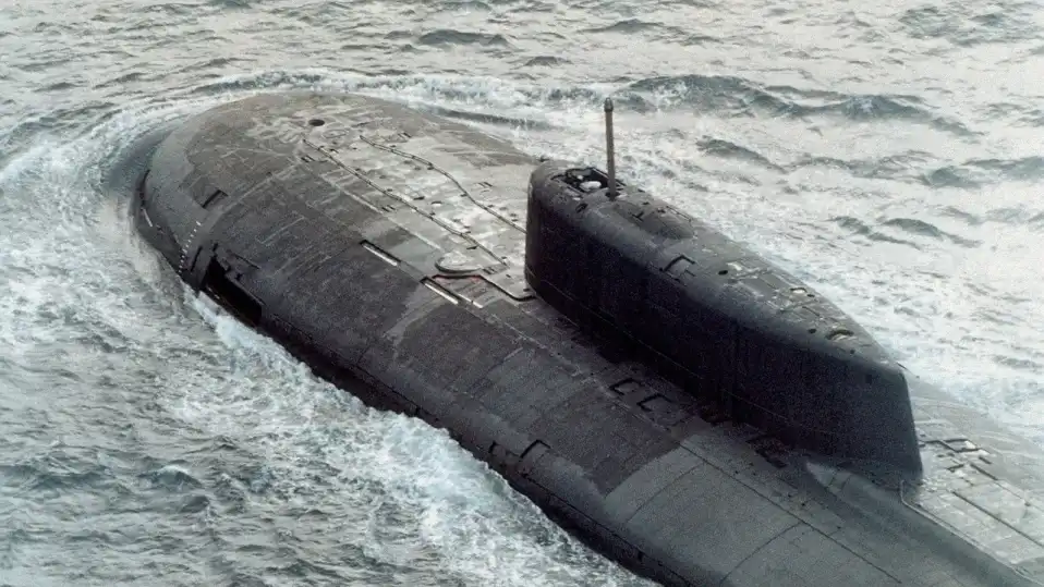Руският флот изстреля 7-тонния "убиец на самолетоносачи" П-700