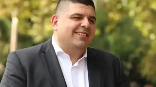 Дебелия плавник от село Кошари отново лъже