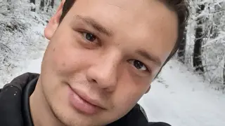 Неочакван любовен триъгълник заплита мистерията с тройното самоубийство в Сливница