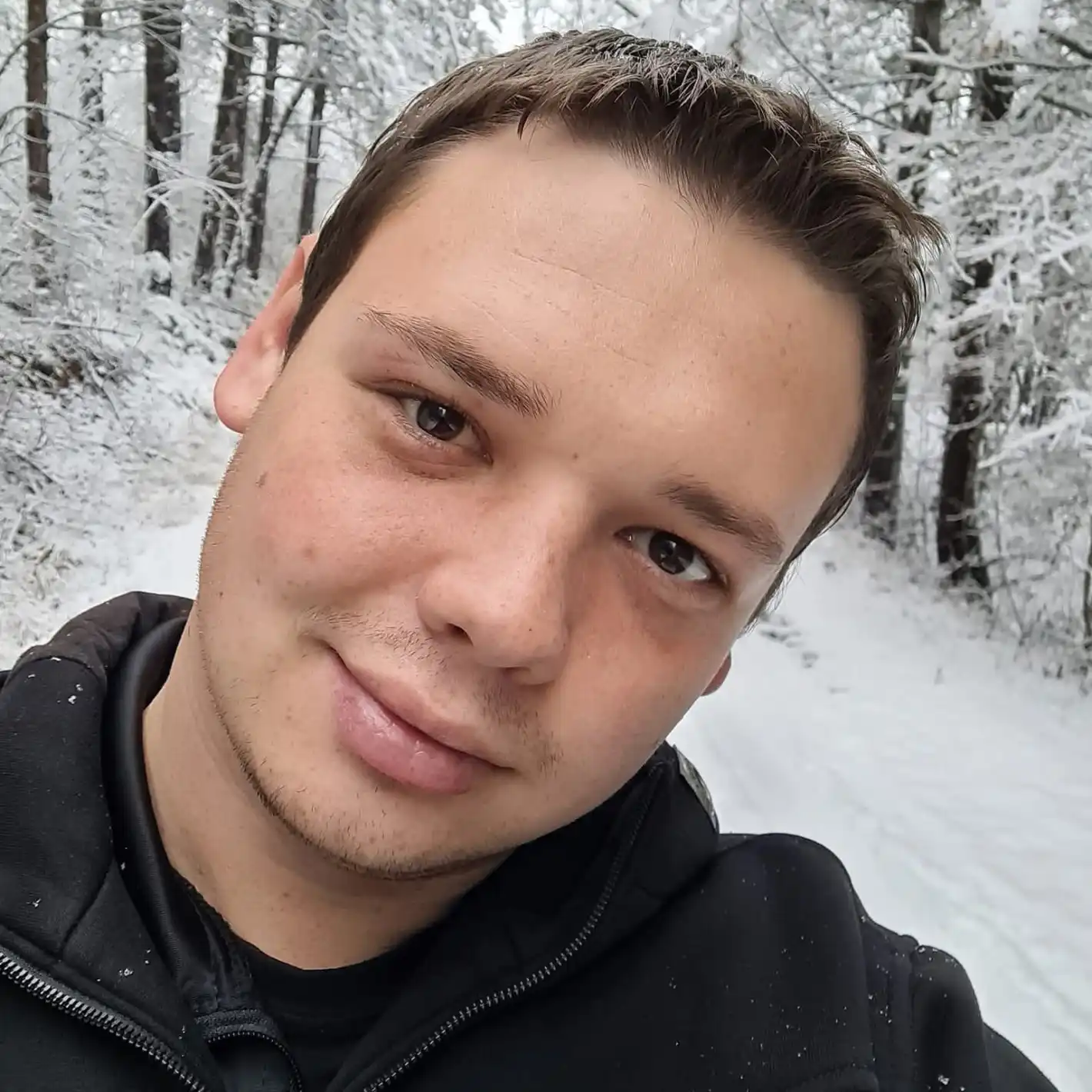 Неочакван любовен триъгълник заплита мистерията с тройното самоубийство в Сливница