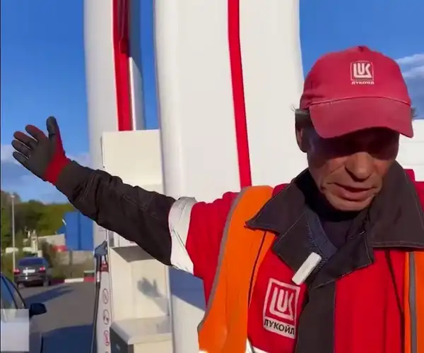 „Хората са в шок“: в Русия цените на бензина „отлетяха в космоса“