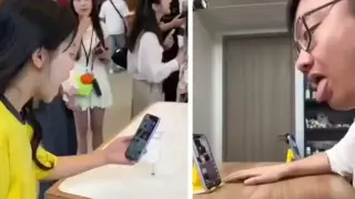 Собствениците на iPhone вече могат да плъзгат с език Видео