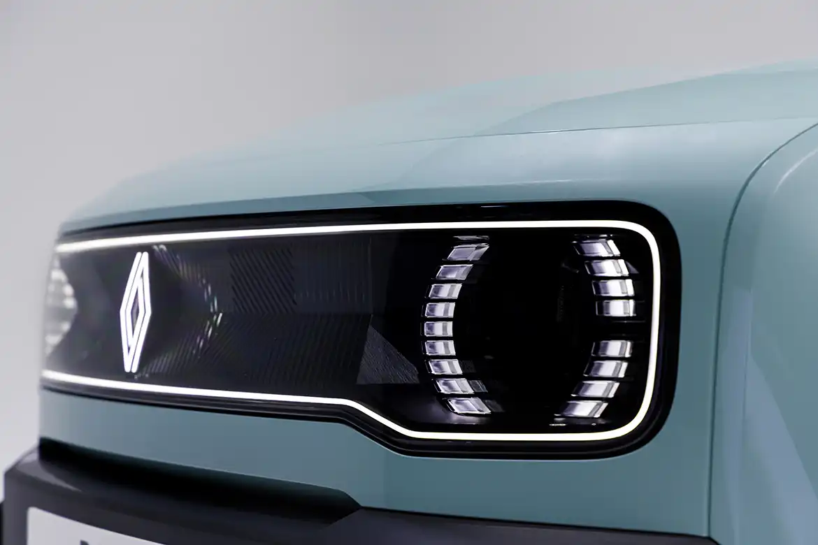 Renault: С този бюджетен кросоувър Duster остава в миналото