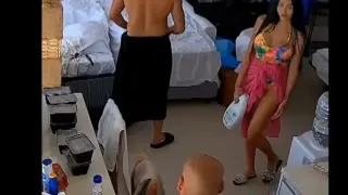 Расизъм и сексуални сцени: СЕМ откри куп нарушения в "Ергенът", зрителите сипят гневни писма