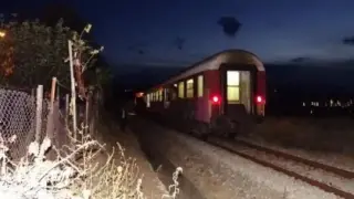 Инцидент с човек блокира движението на влак към София