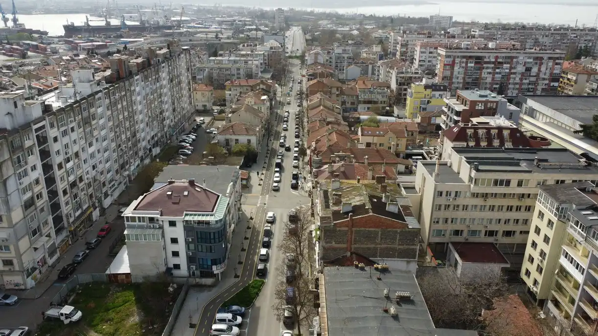 Данъкът върху имотите – новата мина под политическата стабилност в България