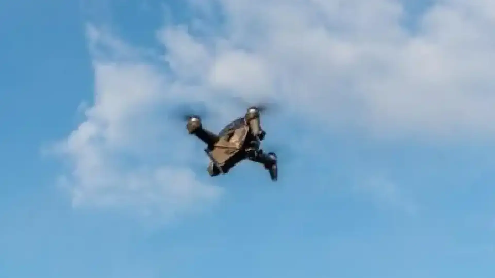 Неидентифицирани дронове предизвикаха паника в Германия