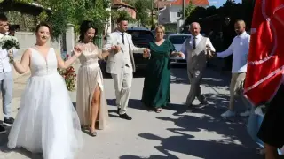 Известен фермер вдигна тежка сватба