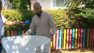 Баща и син инсталираха първата у нас пейка за... Видео