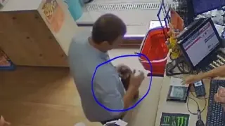 Виждали ли сте този мъж? Направи нещо много гнусно в магазин в София