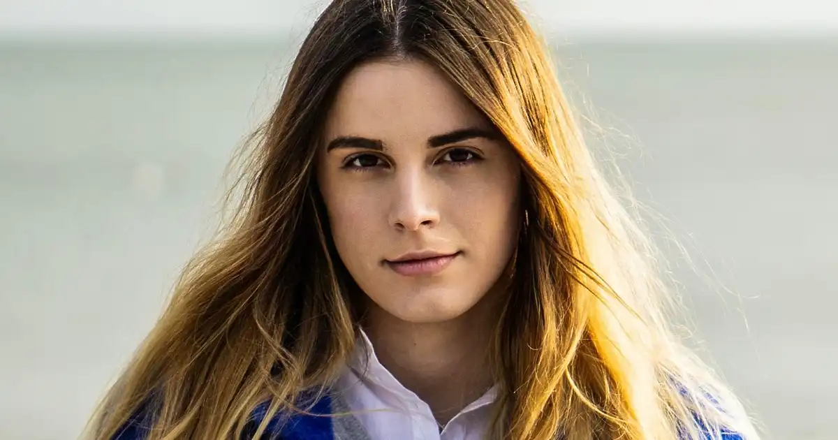 Родна журналистка отиде на яхта с Костадинов, а сега разтърси нета с тази гореща Снимка