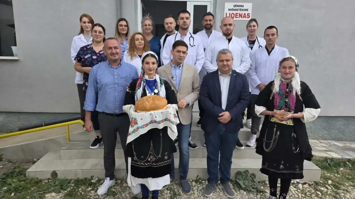 Лекари от България преглеждат безплатно наши сънародници в Мала Преспа, Албания