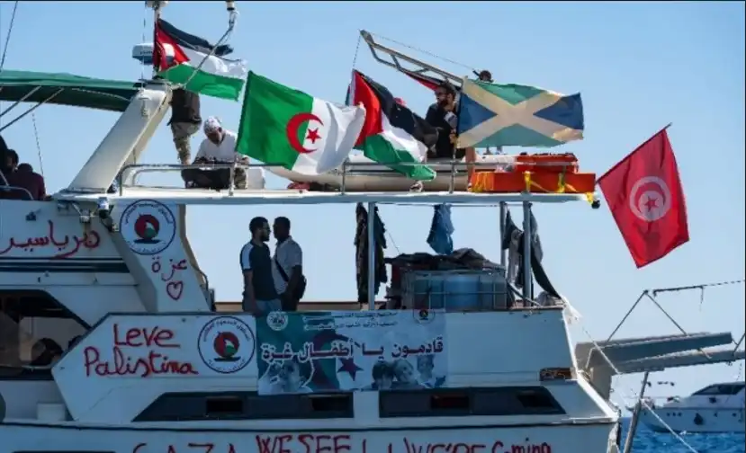 Израел спря флотилията за Газа, ето какво се случва с Грета Тунберг Снимки