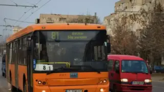Ад със столичния градски транспорт в този квартал