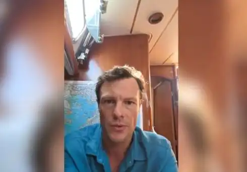 Българинът от кораба на Грета: Ако гледате това видео, отвлечен съм