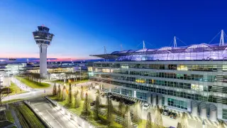 Паника в Мюнхен! Отмени полети и блокирани пътници заради въздушна заплаха
