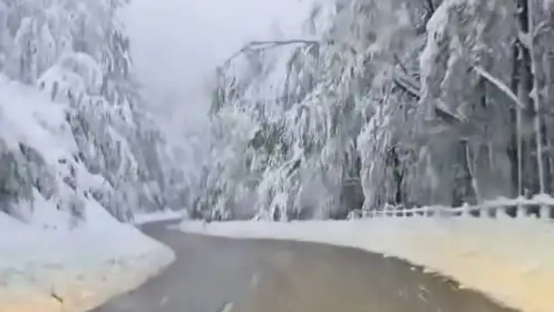 След обилните валежи: Промяна с движението през ключов проход