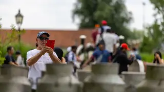 Село със 100 жители и 2,6 милиона туристи: Чиста лудост заради вятърни мелници